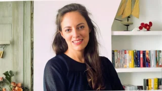 Hélène Malmanche: Exploring Parental Support in Solo ART