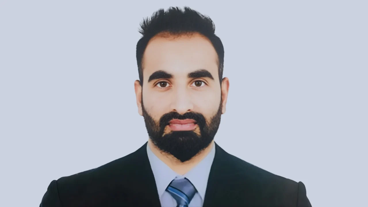 Aamir Shah: Ethical Implications of Artificial Wombs Explored